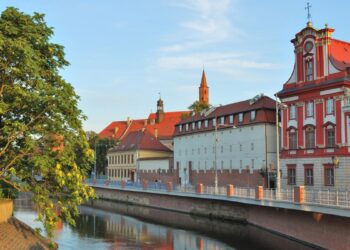 Jak monitorować stan rzek we Wrocławiu?