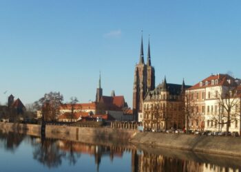 Największa fala przepływa przez Wrocław